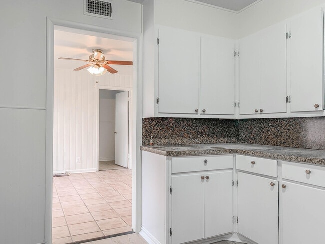 Foto del edificio - 4315 42nd St