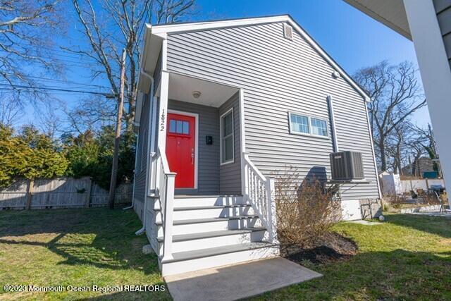 Primary Photo - 1822 Parkway