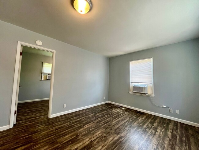 Building Photo - 703 West Main - Duplex
