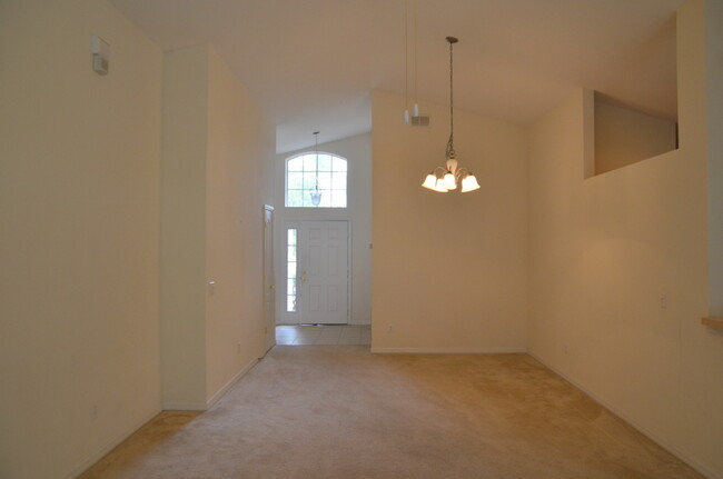 Foto del edificio - Nice 3/2 Home in the Enclave at Moss Park ...