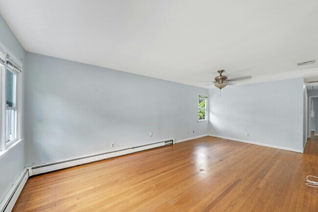 Foto del edificio - 106 Hillside Ave