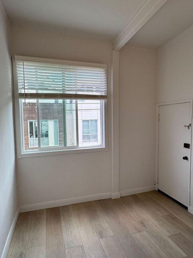 Foto del edificio - 169 Fair Oaks St