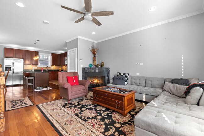 Foto del edificio - 6168 N Ravenswood Ave