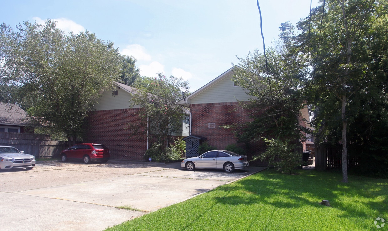 Foto del edificio - 431 West Dr