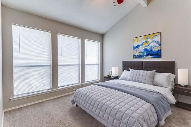 Foto del edificio - 2805 Meadow Park Dr