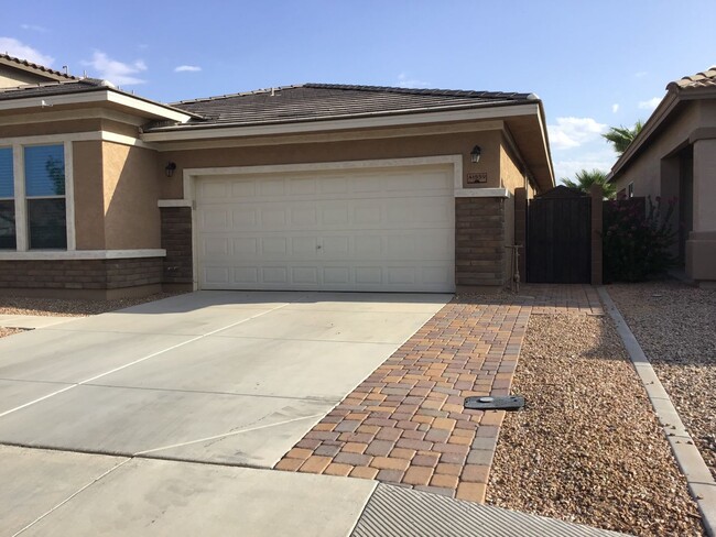 Foto del edificio - Stylish 3-Bedroom Home in Rancho El Dorado...