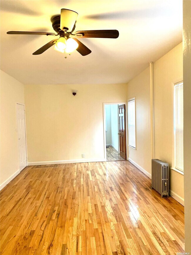Foto del edificio - 78-20 79th St