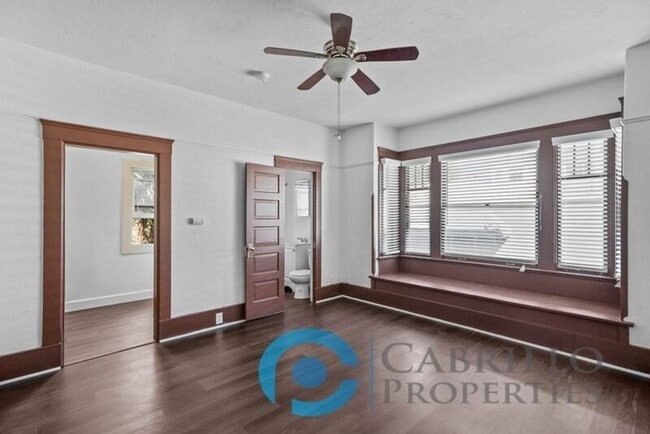 Foto del edificio - 2203-8 Broadway