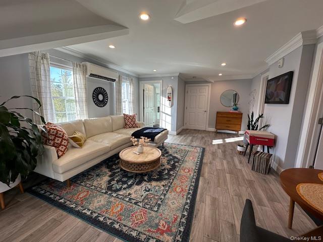 Building Photo - 55 Green St