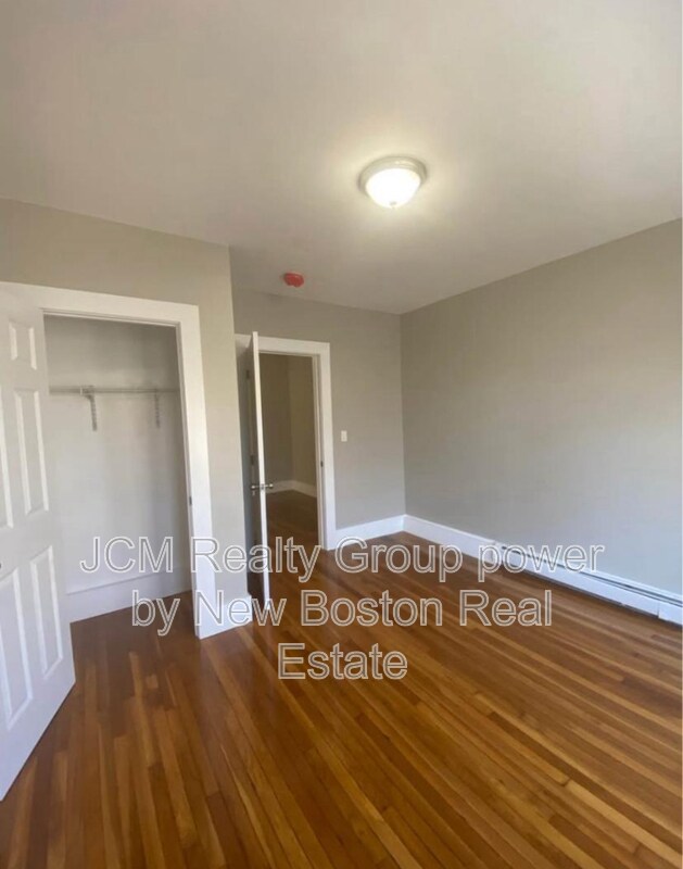 Building Photo - 23 Mall St