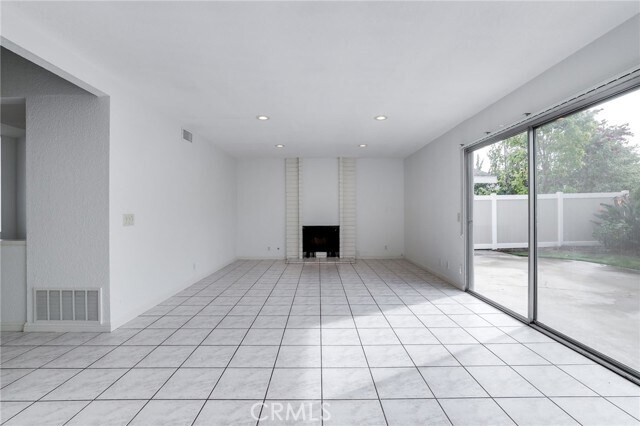 Building Photo - 8602 Doremere Dr