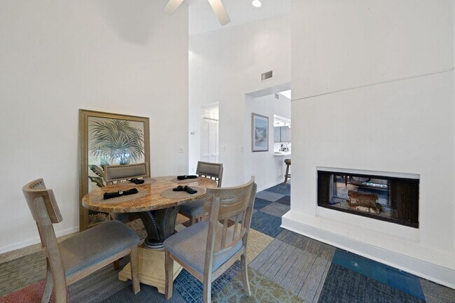 Foto del edificio - Charming 2BR Condo in Melbourne Beach