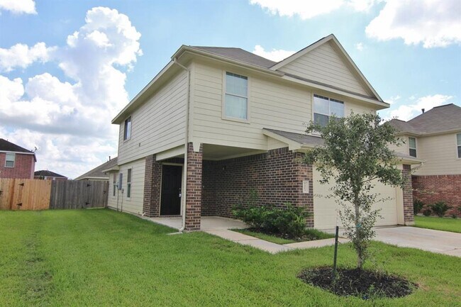 Building Photo - 5403 Rio Ramos St