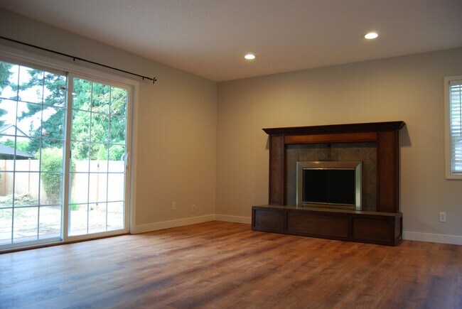 Foto del edificio - 3 Bed 2 Bath Ranch Style home in Beaverton...