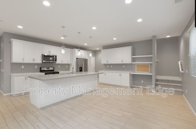 Building Photo - 662 Gemstone Dr