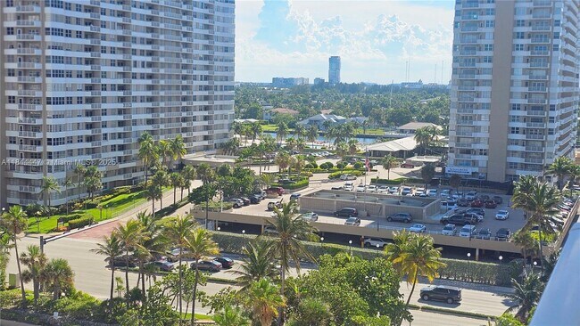 Foto del edificio - 1950 S Ocean Dr