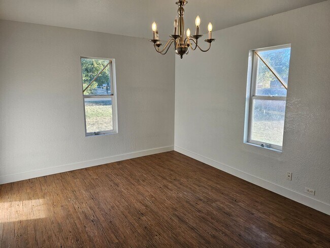 Foto del edificio - 614 W Arch St