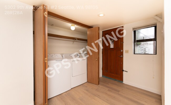Foto del edificio - 5302 9th Ave NE
