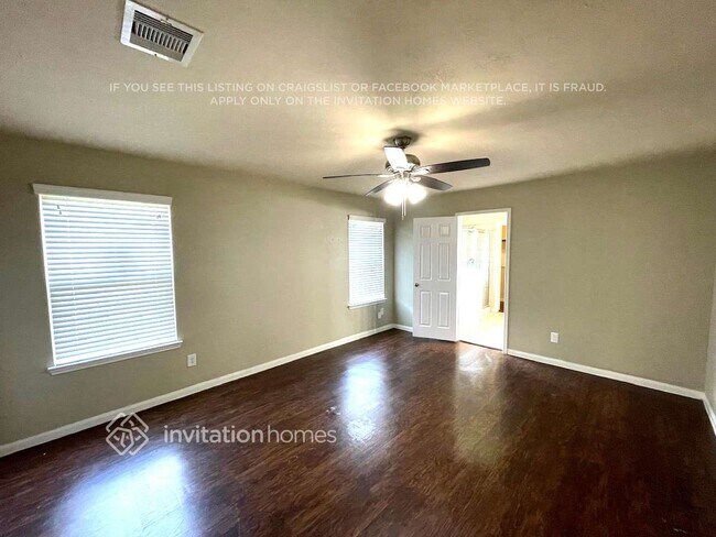 Building Photo - 19239 Canaras Ct