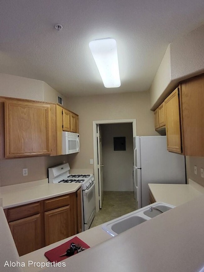 Building Photo - 2 br, 2 bath House - 7119 S. Durango Dr. #108