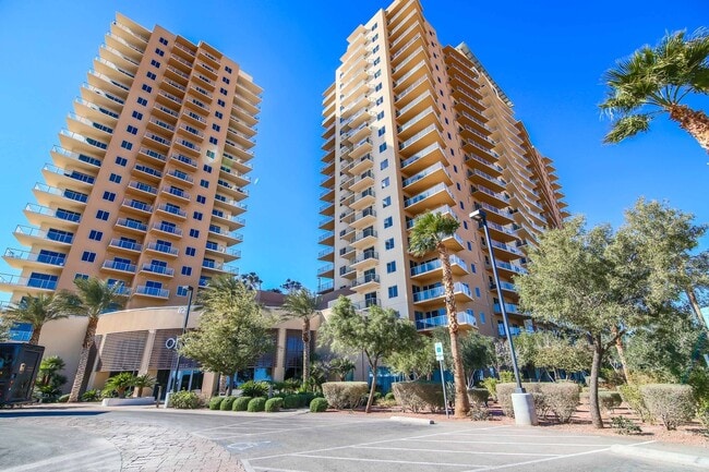 Building Photo - 8255 S Las Vegas Blvd