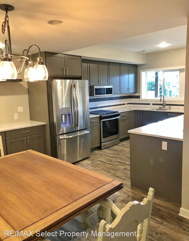 Building Photo - 2 br, 1 bath House - 2922 199th Ave Ct E