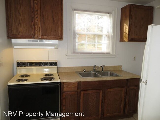 Building Photo - 2 br, 1 bath House - 103 Jackson Street