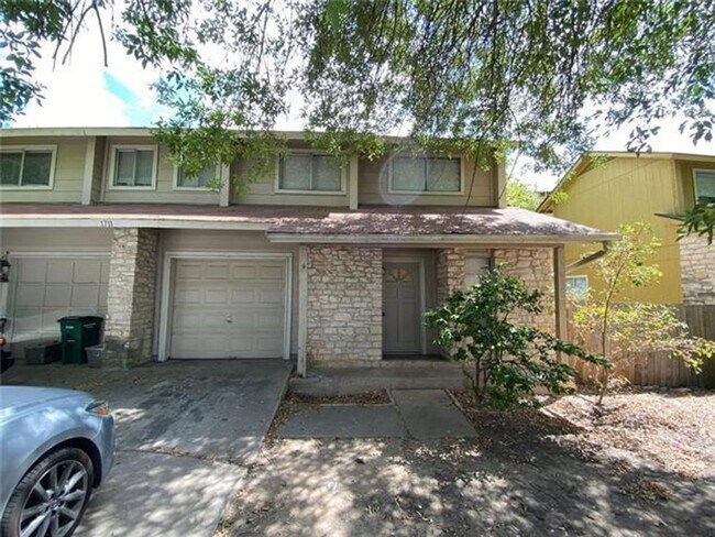 Foto del edificio - 1711 Burton Dr