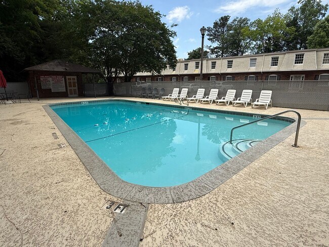 Foto del edificio - Royal Springs Apartments