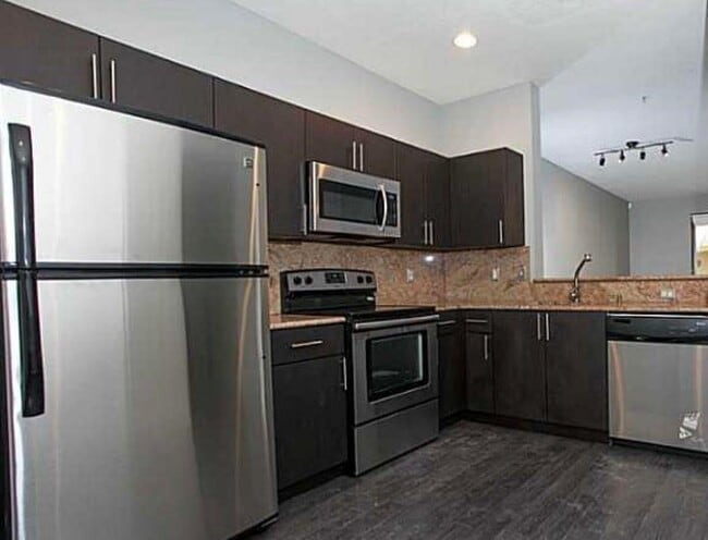 Photo - 3890 Tree Top Dr Townhome