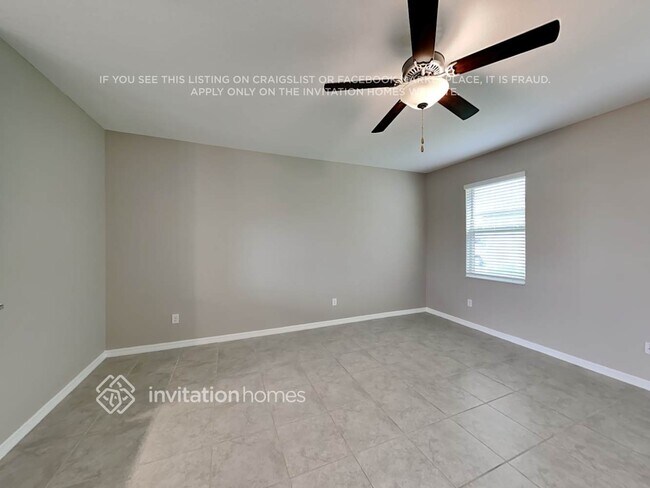 Foto del edificio - 9647 Flourish Dr