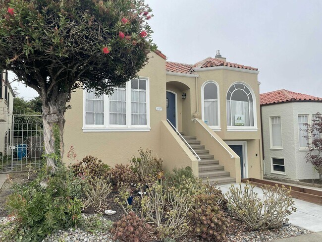 Foto del edificio - 2717 34th Ave