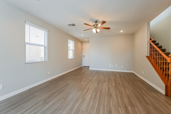 Building Photo - 40 Desert Palm Dr
