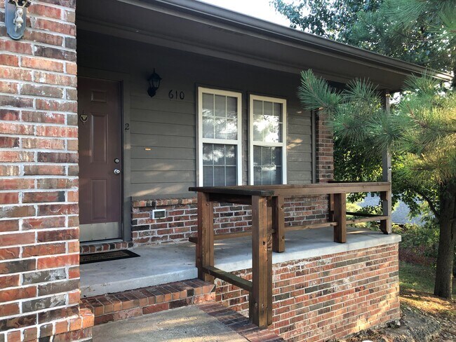shady front porch - 610 Rolling Hills Dr