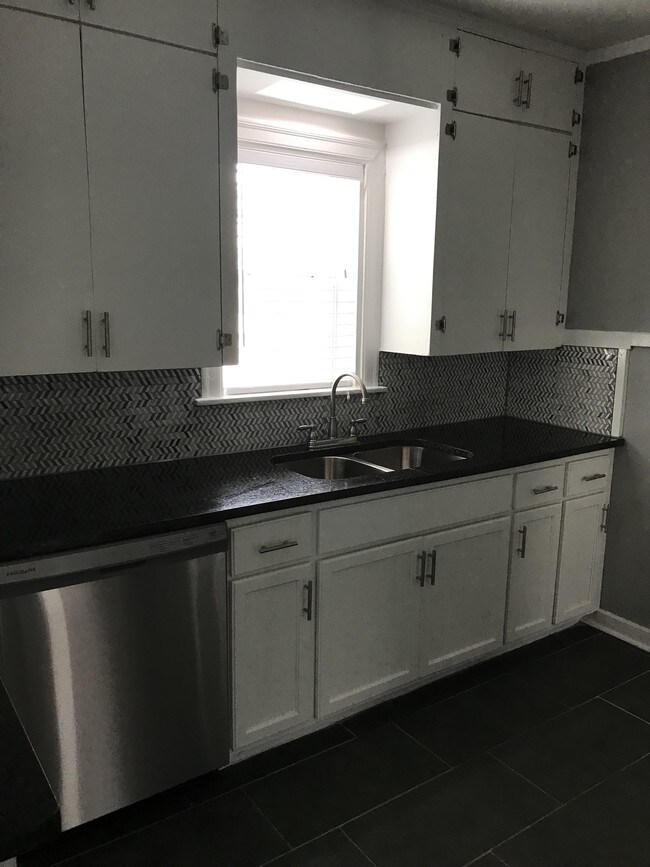 Cocina - 1401 Hurley Ave