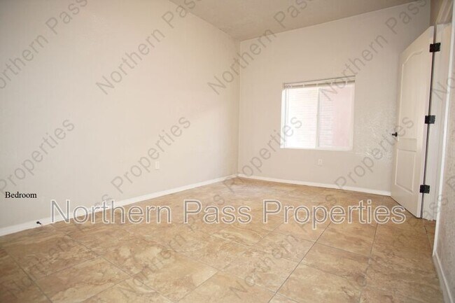 Foto del edificio - 1100 Cedar St