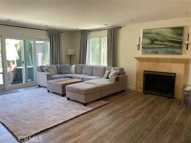 Foto del edificio - 5091 Robinwood Dr