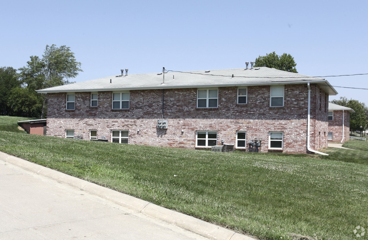 Building Photo - 610-614 S 18th St