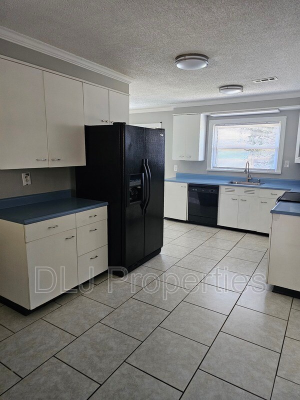 Foto del edificio - 112 E Dumplin Valley Rd
