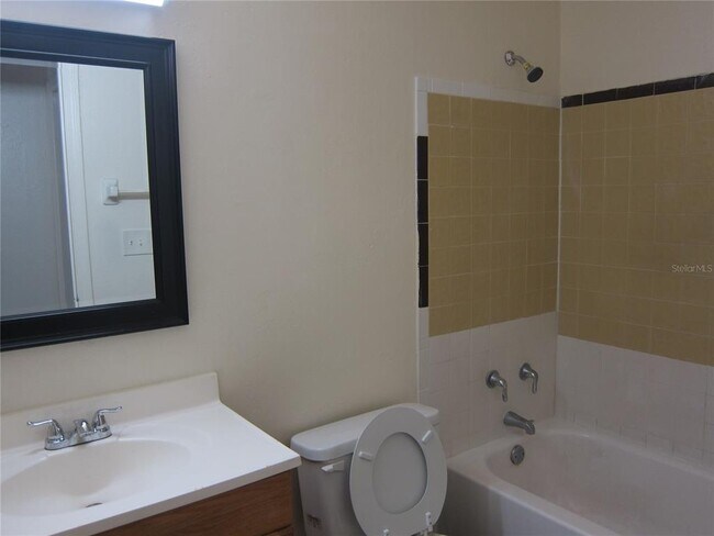 Foto del edificio - 719 SW 70th Terrace