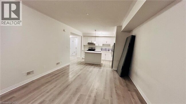 Building Photo - 142 Foamflower Pl