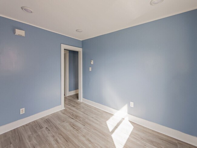 Foto del edificio - Welcome to this charming home located in t...