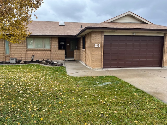 Front View - 2112 W Bowling Ave