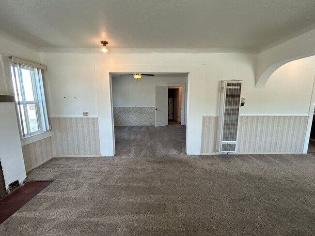 Foto del edificio - 1441 Coldwell Ave