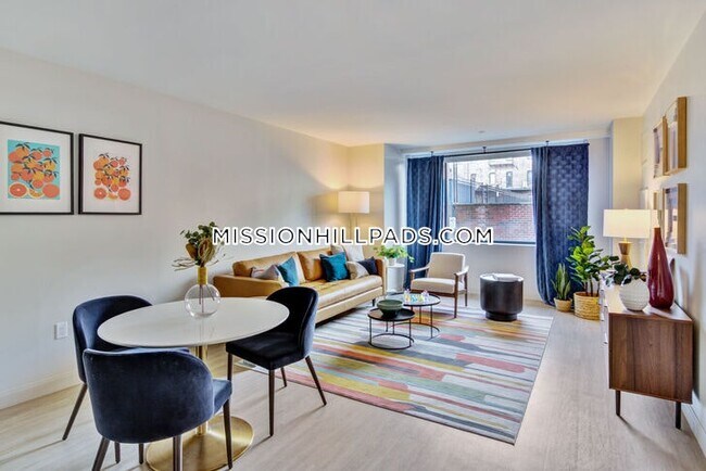 Foto del edificio - 75 Saint Alphonsus St.