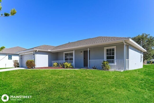 Building Photo - 215 SW 13th ST, Cape Coral, FL 33991