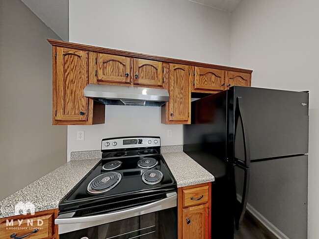 Building Photo - 5612 Kaitlyn Dr W