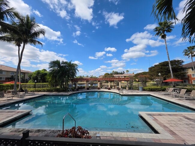 Building Photo - 4175 N Haverhill Rd