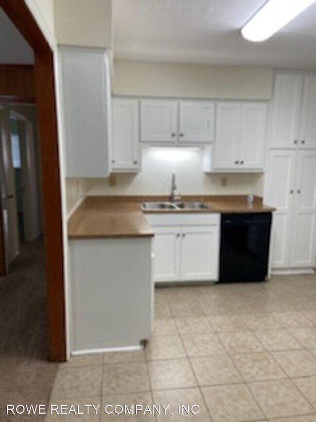 Foto del edificio - 3 br, 2 bath House - 3450 MELROSE DRIVE