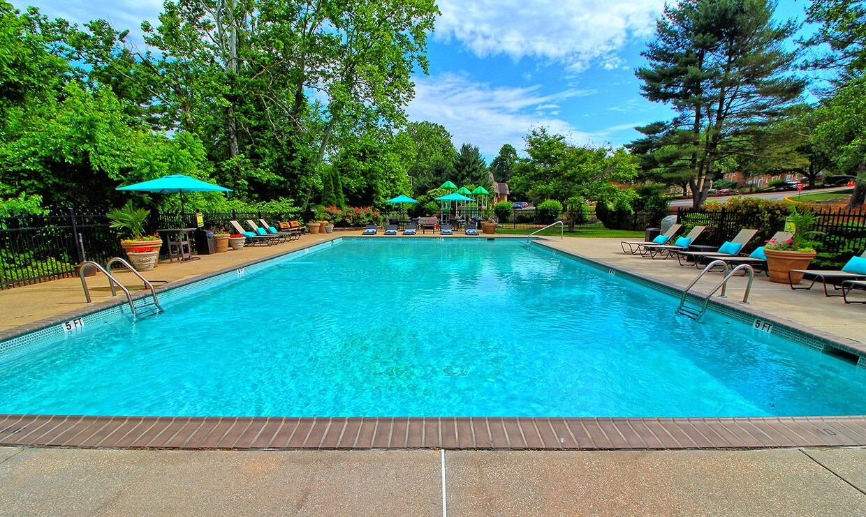 Apartments at Pine Brook Apartments Newark, DE